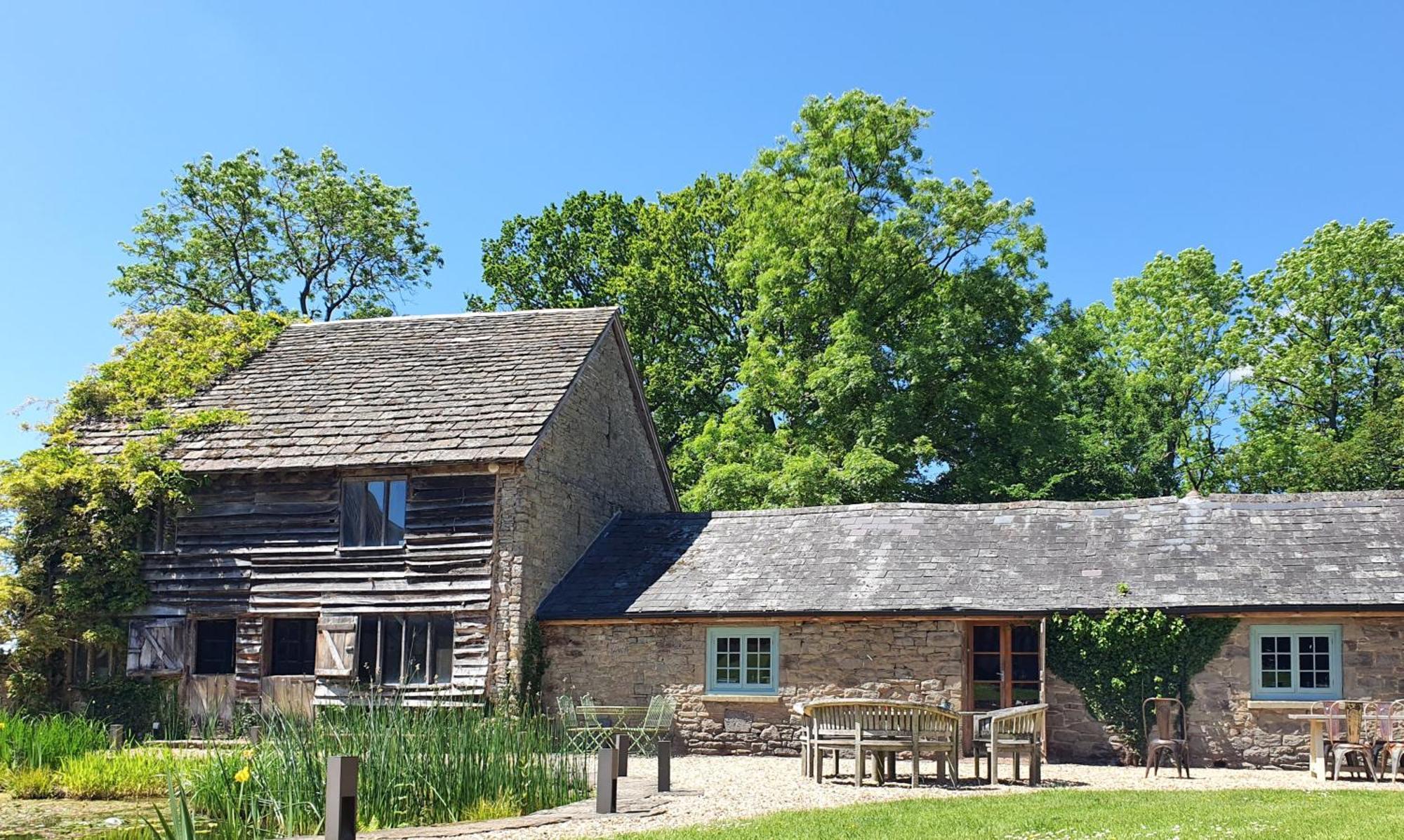 הוילה קינגטון The Threshing Barn At Penrhos Court חדר תמונה